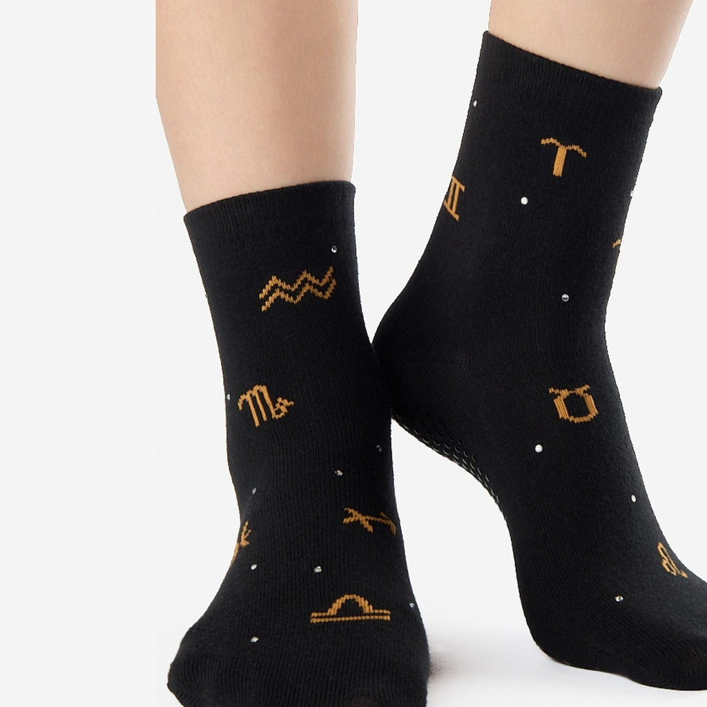 Star Ankle Grip Socks - Black  (Barre / Pilates)