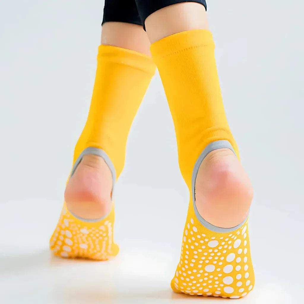Split Toe Socks For Yoga With Non Slip Grip